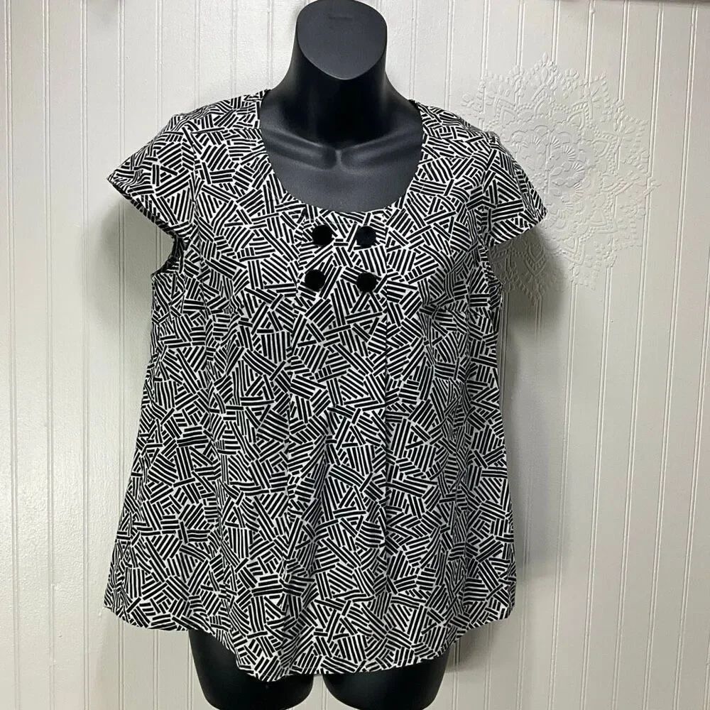 ANN TAYLOR LOFT Short Sleeve Shirt